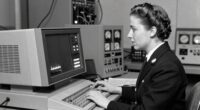 navy pioneer in computing